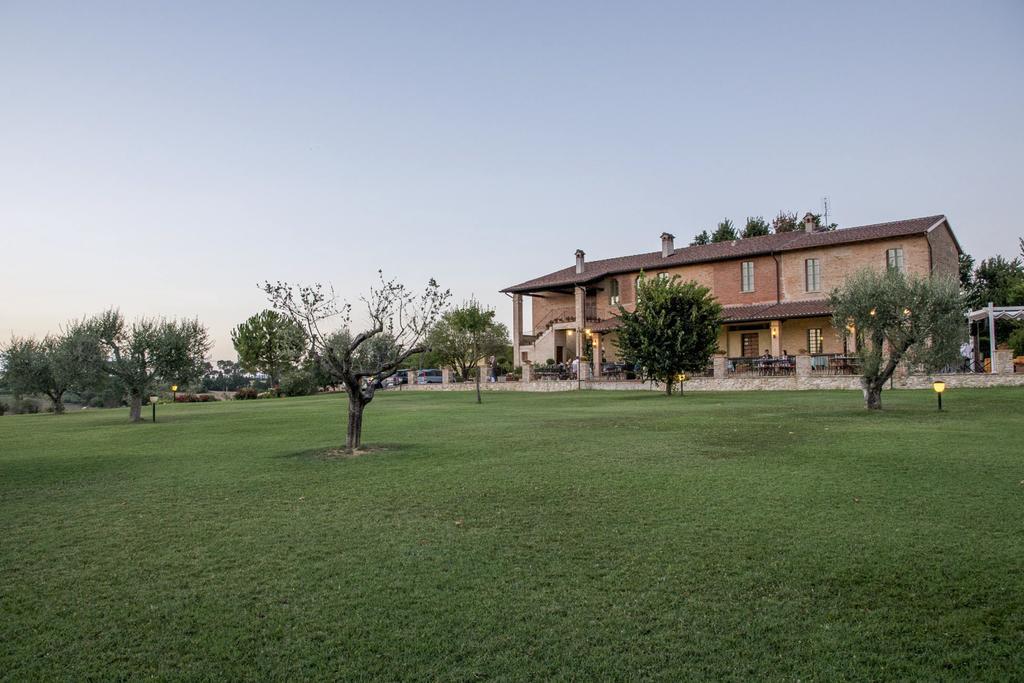 Agriturismo Il Tiro Castel del Piano  ภายนอก รูปภาพ